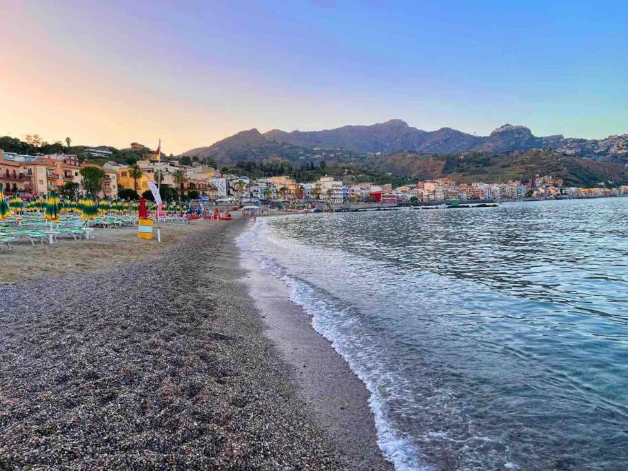 Casa Vacanza Giardini Naxos Taormina Miranaxos Esterno foto