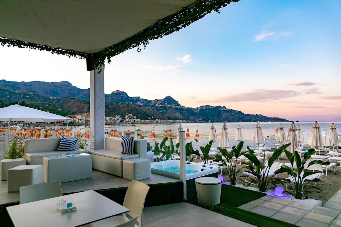 Casa Vacanza Giardini Naxos Taormina Miranaxos Esterno foto